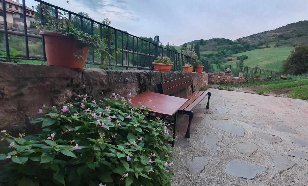Turismo Rural Castell Нериль Экстерьер фото